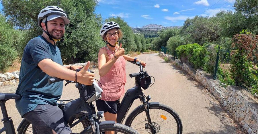 Ostuni: Guided e-bike tour + countryside tasting stop - Returning through Ostuni’s historic center