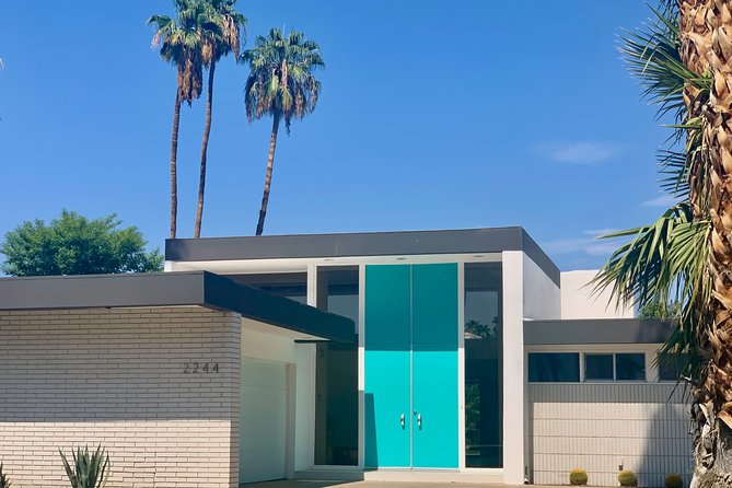 Palm Springs Modernism Architecture & History Bike Tour - Canyon View Estates: a modernist setting with a movie connection