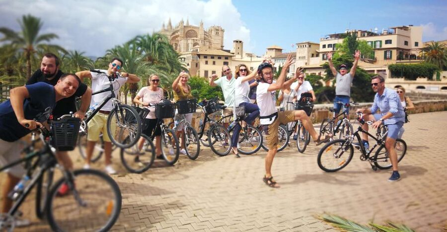 Palma de Mallorca: Guided Bicycle Tour - Why a bike is a smart way to see Palma