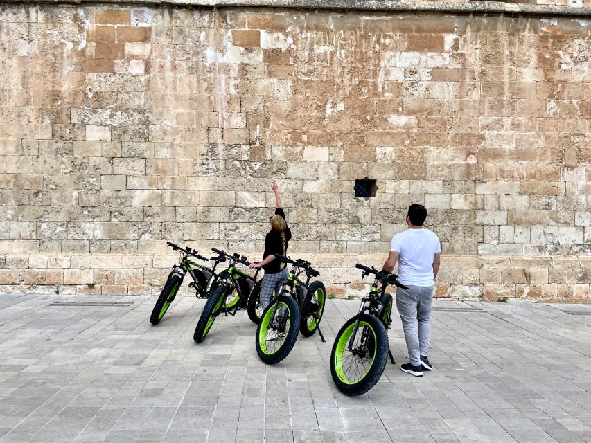 Palma: Guided City Tour with a Fat Tire E-Bike - Guides, group size, and the personal touch