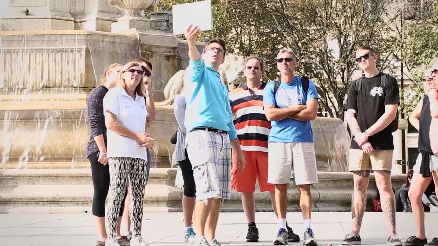 Paris 4-Hour Bike Tour: Off the Beaten Path - Starting beside the Saint-Michel Fountain