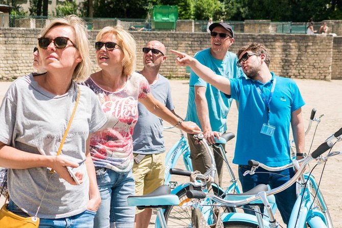 Paris Bike Tour Hidden Secrets in the Latin Quarter & Le Marais neighborhoods - Rue des Rosiers and the flavors of Le Marais