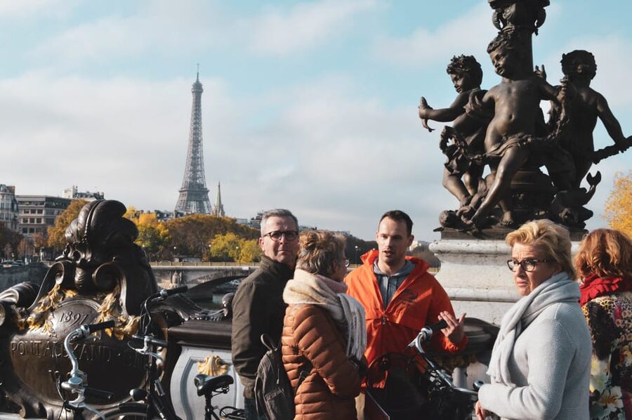 Paris: City Highlights Bike Tour - Champs-Élysées to the Grand and Petit Palais