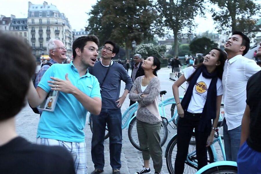 Paris: Evening Bike and Boat Tour - Place de la Concorde before the ride home
