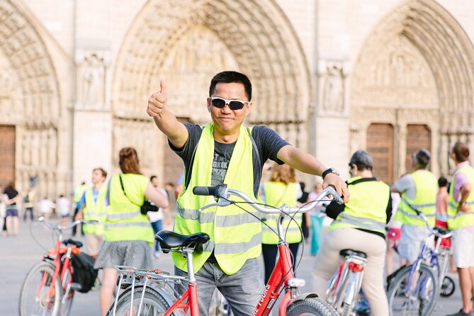 Paris Evening Snapshot Bike Tour - Forty-five minutes beside the Seine