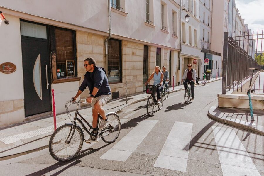 Paris: Guided Bike Tour Like a Local - Family Suitability and Group Comfort