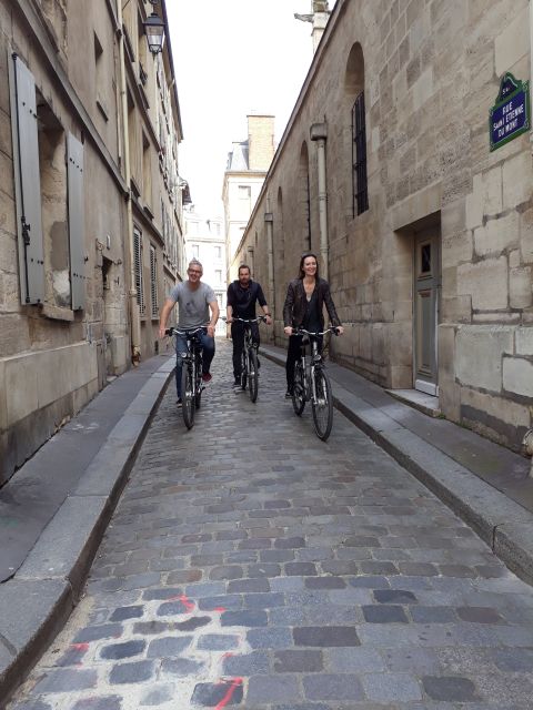 Paris: Guided Bike Tour Like a Local - Notre-Dame and the Historic Center