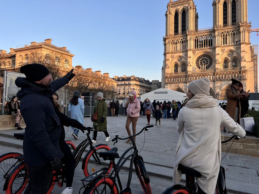 Paris: Guided City Highlights Bike Tour - Grand Paris Views at Pont Alexandre III
