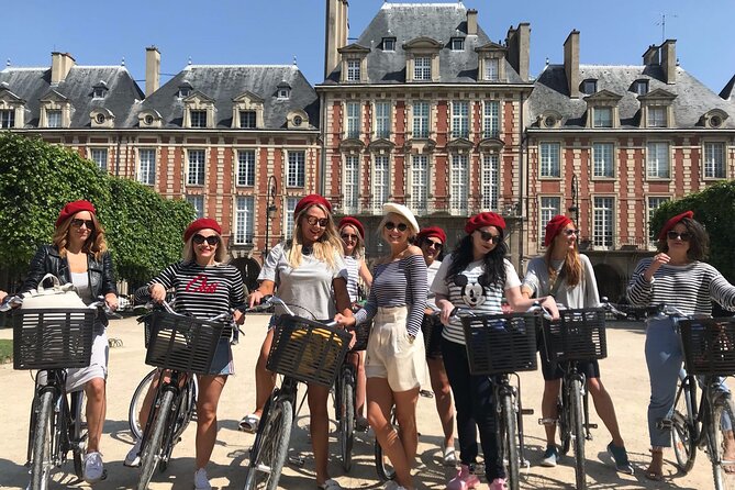Paris Local Districts and Stories Off the Beaten Track Guided Bike Tour - Behind Notre Dame and around Île Saint-Louis