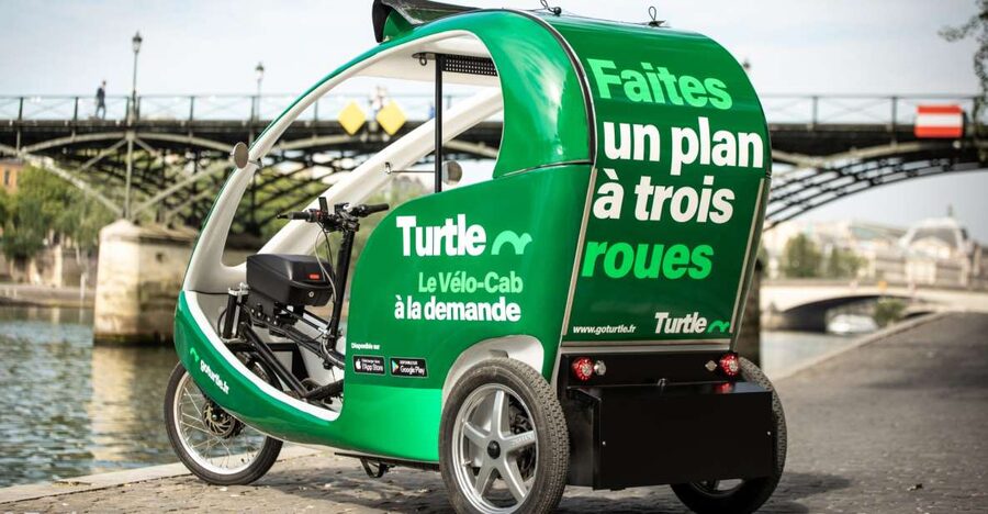 Paris : Private guided tour in Rickshaw bike - Napoléon - The Seine, Orsay, and the bridges of central Paris