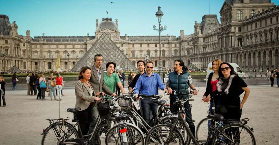 Paris: Scenic E-bike tour with optional Seine Cruise - Who should book this Paris e-bike tour?