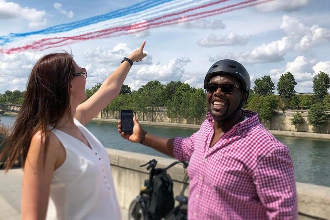Paris Sightseeing Family Friendly Guided Electric Bike Tour - Why this two-hour ride works so well in Paris