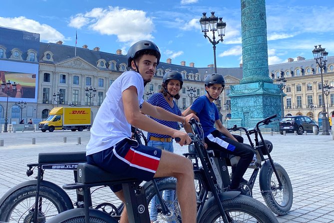 Paris Sightseeing Family Friendly Guided Electric Bike Tour - Eiffel Tower views from Trocadéro