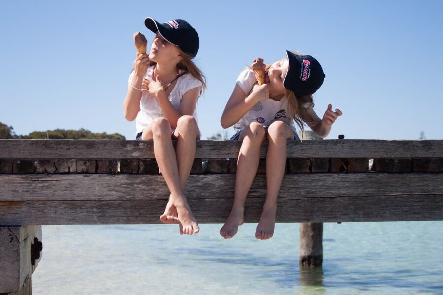 Perth: Rottnest Island Ferry, Bike, Coffee & Lobster Roll - Quokkas and responsible island behavior