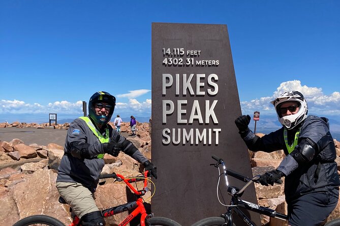 Pikes Peak Summit Downhill Bike Tour - The guides make the difference