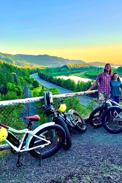 Portland: E-Bike Tour at Multnomah Falls - Latourell Falls and its basalt setting