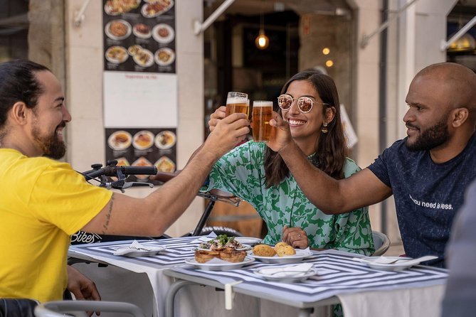 Porto: 3-Hour Old Town & Riverside Bike Tour - Guided Experience - What this Porto bike tour really covers
