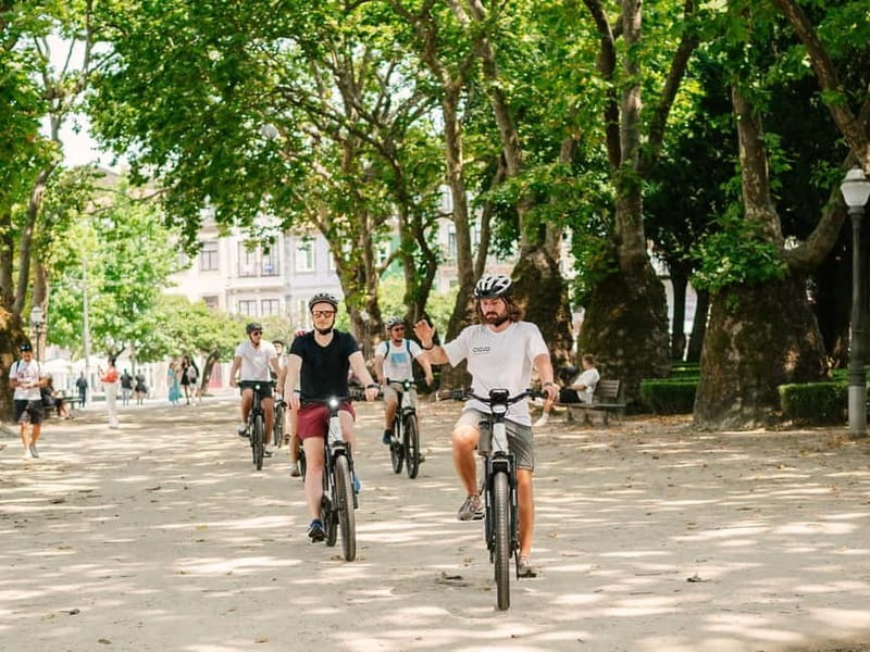 Porto: Highlights in 3 Hours E-Bike Tour - Porto Cathedral and the blue tiles of São Bento
