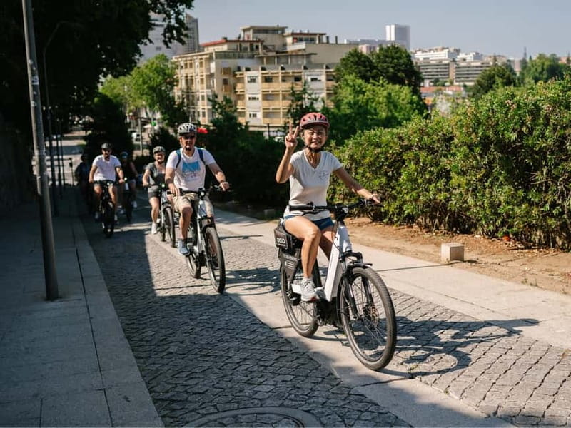Porto: Highlights in 3 Hours E-Bike Tour - Ribeira, the Douro, and the Luís I Bridge