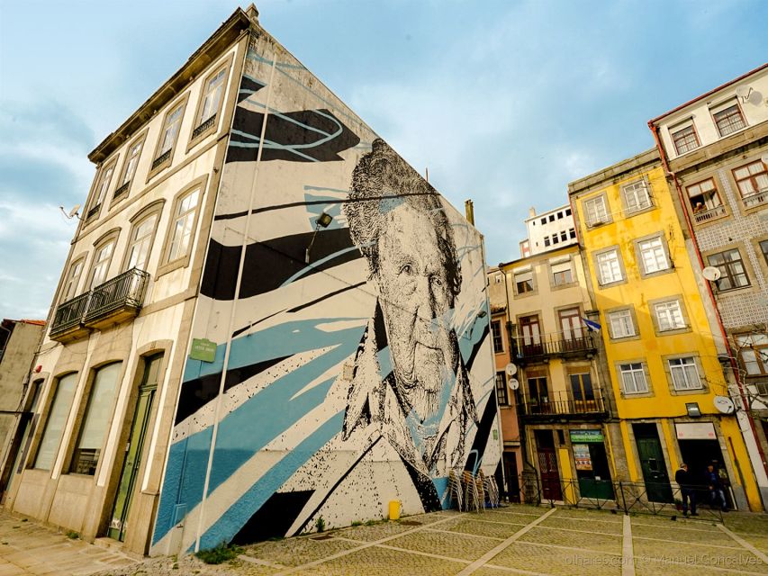 Porto: Historic e-Bike Tour with a guide - Porto by e-bike: key points to know