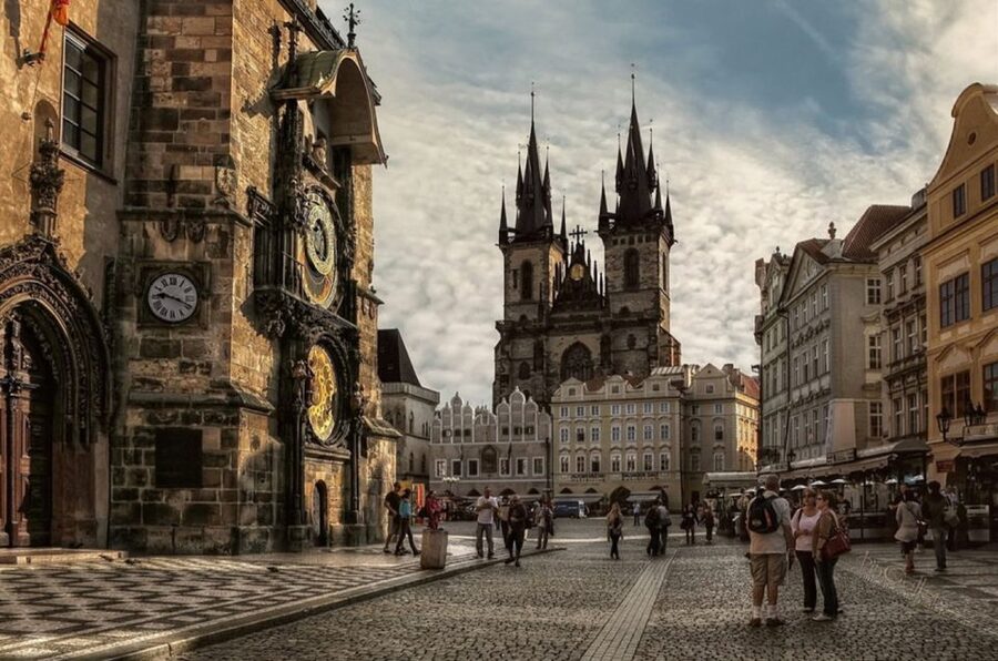 Prague 3-Hour Sightseeing Tour by Electric Bike - Who should book this Prague e-bike tour