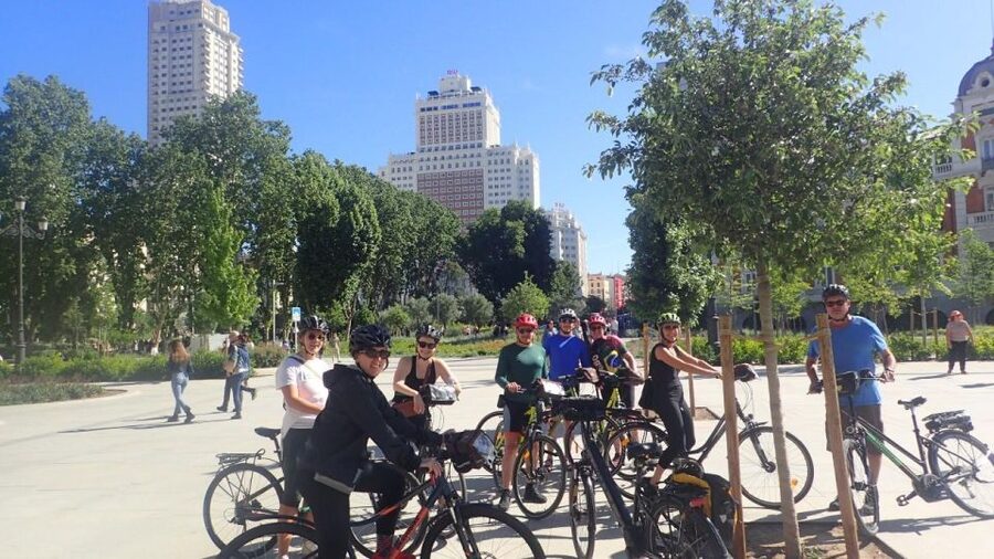 Private Madrid Bike Tour | Exclusive Guided Tour | From 30€ - Choosing Lavapiés, the river, or Casa de Campo