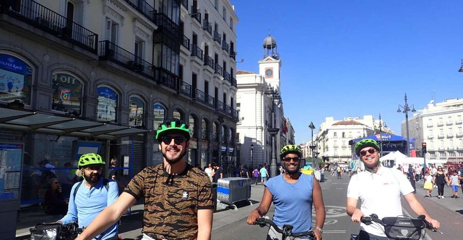 Private Madrid Bike Tour | Exclusive Guided Tour | From 30€ - Seeing Centro without rushing past it