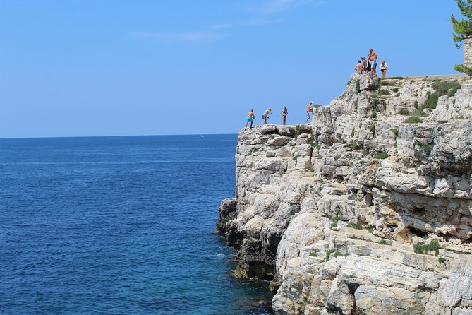 Pula Highlights Bike Adventure - Verudela Canyon and the optional jump