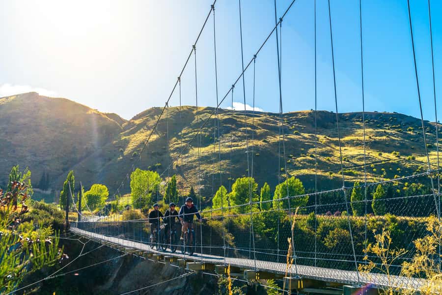 Queenstown: Self-Guided Bike Ride on the Arrow Bridges Trail - Gibbston Wine Valley as your finish