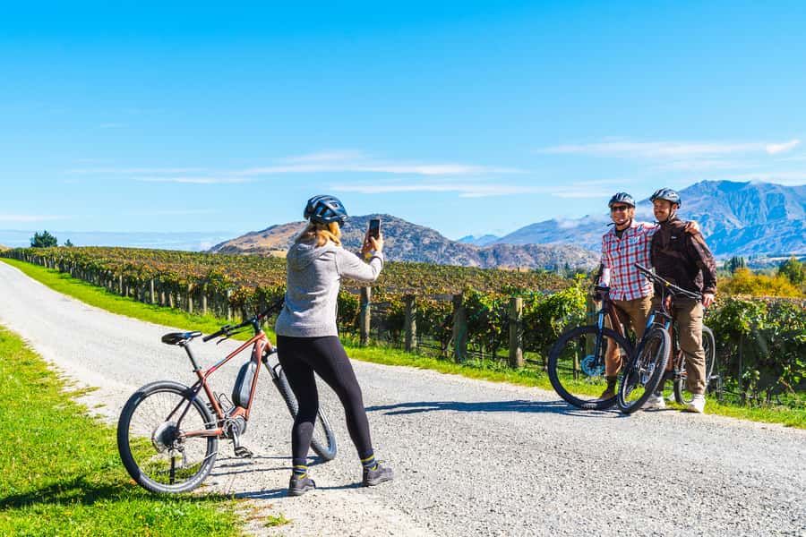 Queenstown: Self-Guided Gibbston Valley Wineries Bike Tour - Starting in Queenstown at 3 Searle Lane