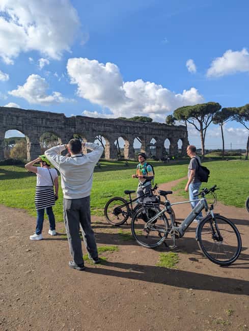 Rome: Appian Way, Aqueducts, & Catacombs E-Bike Guided Tour - Circus of Maxentius and the Tomb of Cecilia Metella