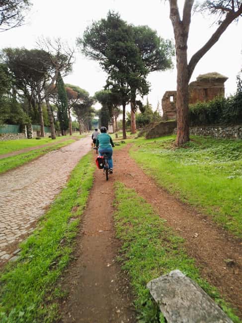 Rome: Appian Way & Catacomb Sunset E-bike Tour with Aperitif - Who Should Book This Ride?