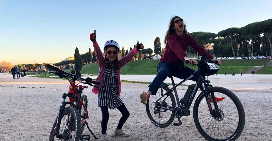 Rome: Appian Way E-Bike Tour Catacombs, Aqueducts & Picnic - Leaving Rome by Bicycle