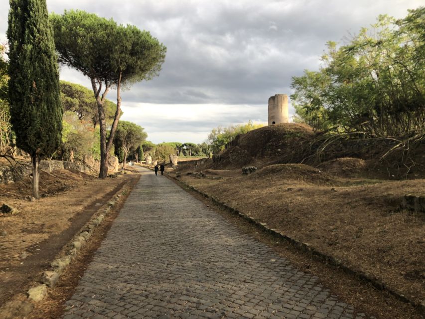 Rome: Appian Way E-Bike Tour Catacombs, Aqueducts & Picnic - Caffarella Park and the Egeria Spring