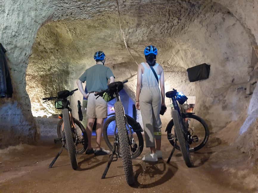 Rome: Appian Way Underground Catacombs Bike Tour with Lunch - From Via dei Santi Quattro to Porta San Sebastiano