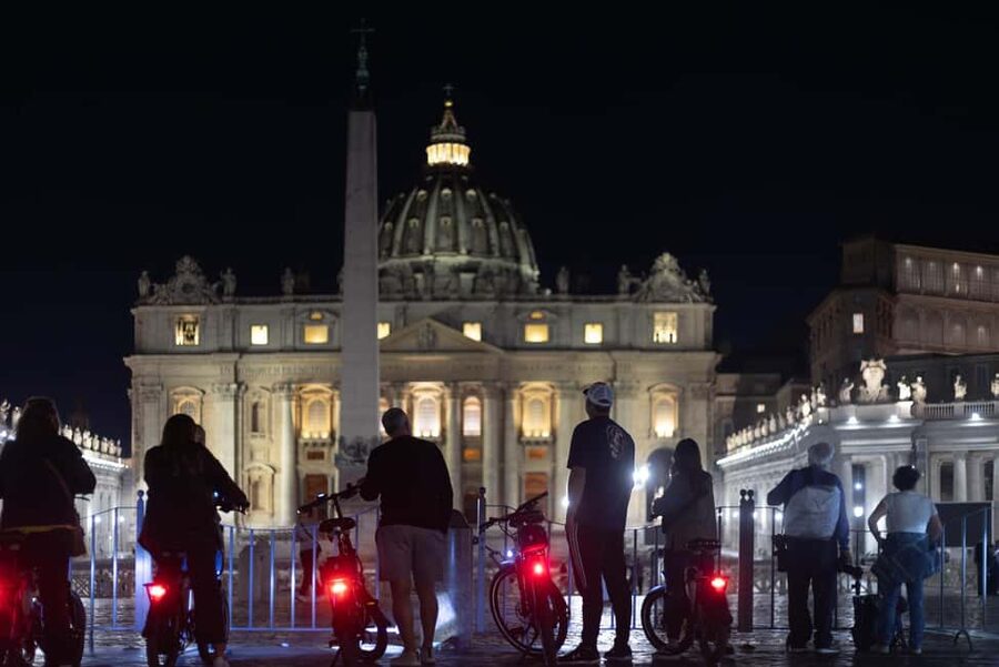 Rome by Night: E-bike Small Group Tour -Food & Wine (Option) - From Santa Maria Maggiore to Capitoline Hill