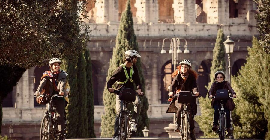 Rome: Cannondale E-Bike Tour of Top Landmarks & More - Piazza del Popolo and the historic center