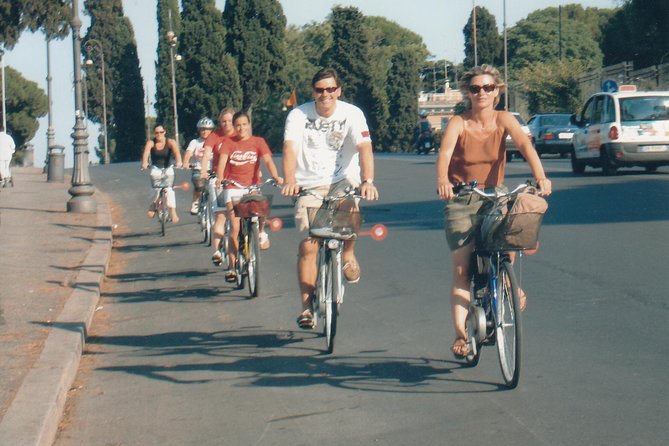 Rome Highlights by E-Bicycle Small group - Crossing the Roman Forum and viewing Trajan’s Market