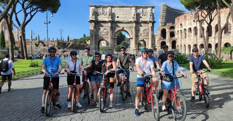 Rome: Standard or E-Bike Highlights Guided Tour - Why a bike is a smart way to see Rome