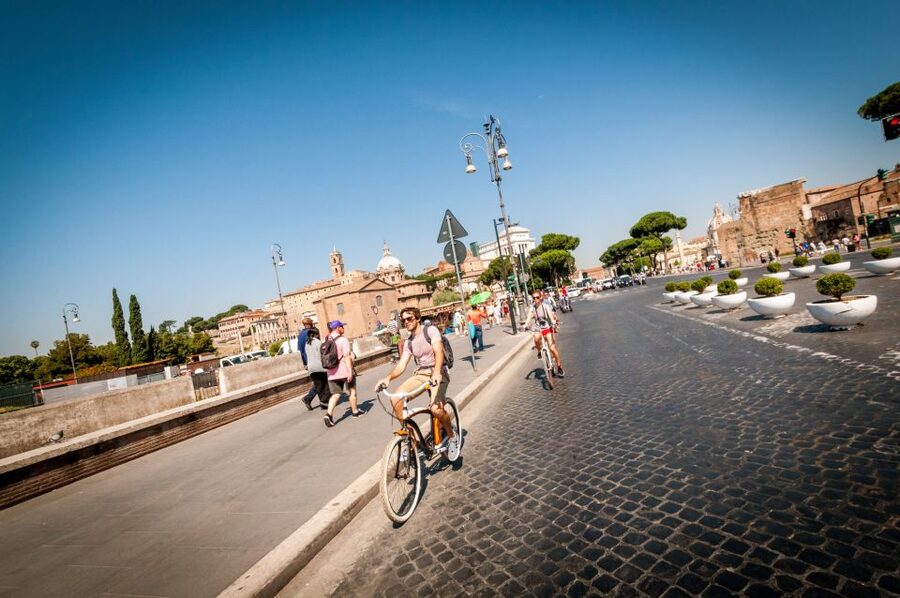 Rome: Standard or E-Bike Highlights Guided Tour - Circus Maximus and the ride back