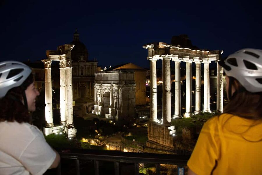 Rome: Taste of Rome by quality Cannondale E-Bike - The Pantheon and Piazza Navona