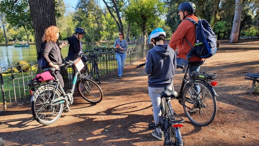 Rome: Villa Borghese E-Bike Tour (Small Group or Private) - What the guides add to the ride
