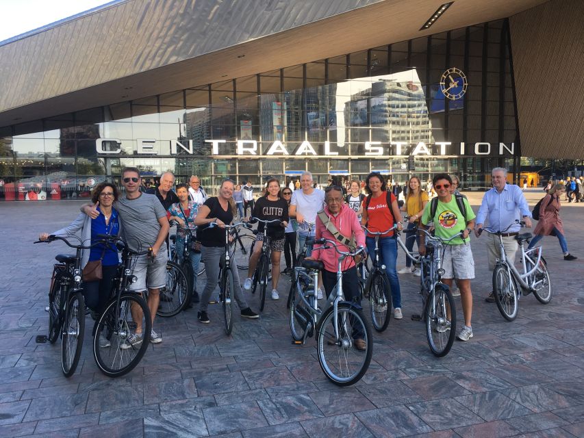 Rotterdam: 2.5-Hour Highlights Bike Tour - What the guide adds to the ride