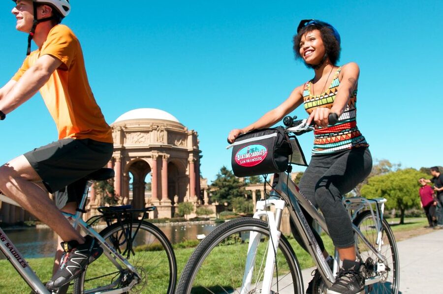 San Francisco: Golden Gate Bridge to Sausalito Bike Tour - The Palace of Fine Arts and Presidio