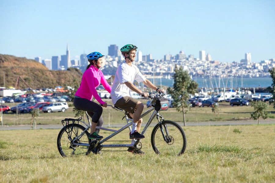 San Francisco: Self-Guided Bike Rental - Continuing through the houseboats and Mill Valley