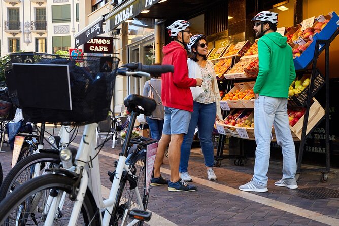 San Sebastian E-bike trour: Basque History and Cultural. - Miramar Palace and Ondarreta Beach