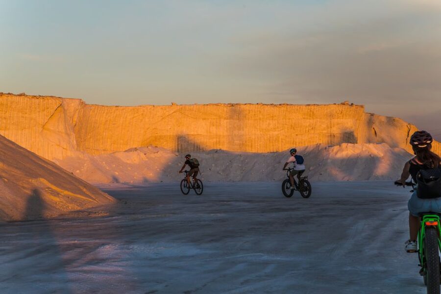 Sant'Antioco: Guided E-Bike Excursion at Sunset - Pedaling past lagoons and working salt pans