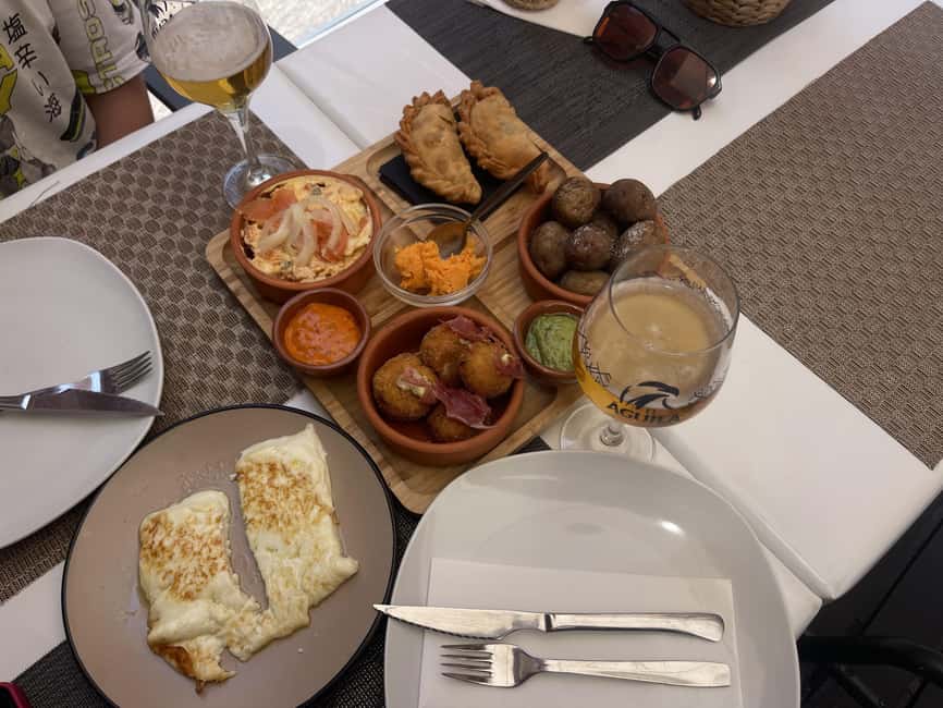 Santa Cruz guided bike tour 1,5 hour + Tapas - Starting at Calle Dr. Allart