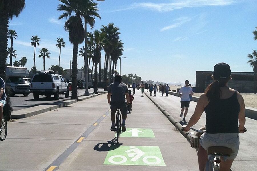 Santa Monica: Full Day Bike Rental - Riding south toward Venice Beach and Muscle Beach