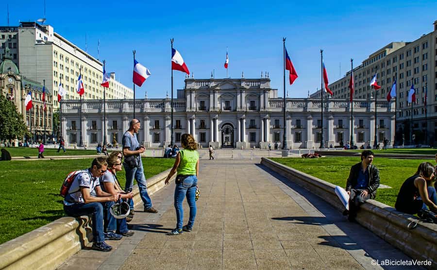 Santiago: Highlights, Parks and Politics Bike Tour - Forestal Park brings shade and breathing room